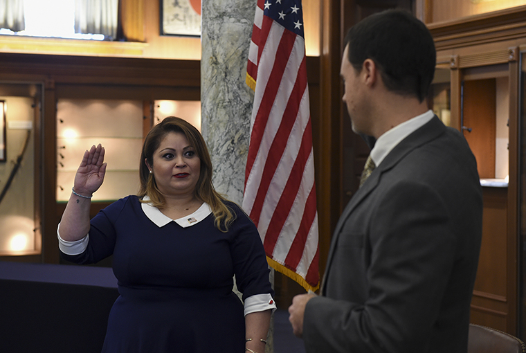 Mia Hall officially became a U.S. citizen during a naturalization ceremony held in U.S. Naval War College’s (NWC) Mahan Rotunda on Wednesday, Nov. 15. 